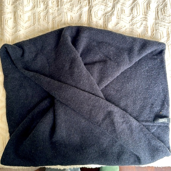 Black Babaton Made with Cashmere Snood - Picture 2 of 2